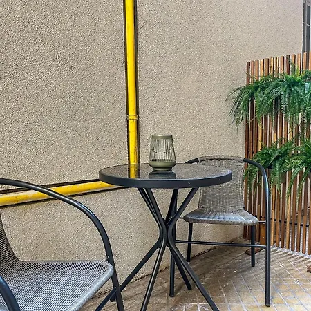 A30- Boutique Apartments, Location. By Bqa *